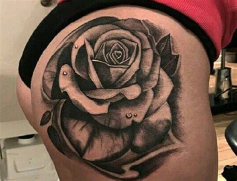 tatuajes para nalgas|Tatuajes en la nalga